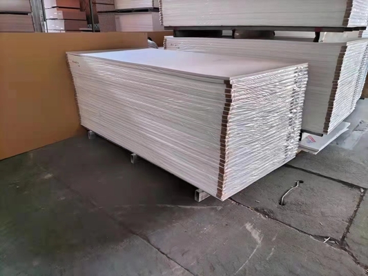 خرید سخت تراکم بالا 1220 * 2440mm سفید PVC فوم ورق فارکس Celuka برای تبلیغات مبلمان online manufacture
