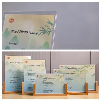 قاب عکس آکریلیک سفارشی با پایه چوب واقعی شفافیت تصویر نمایش SM017